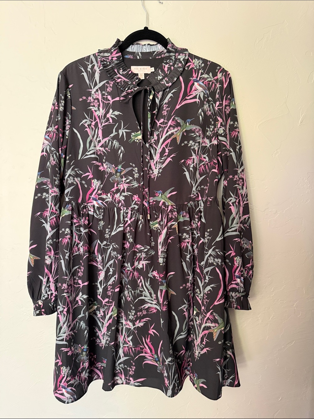 Ted Baker London size 4 Black Floral Long Sleeve Ruffle Tie Dress